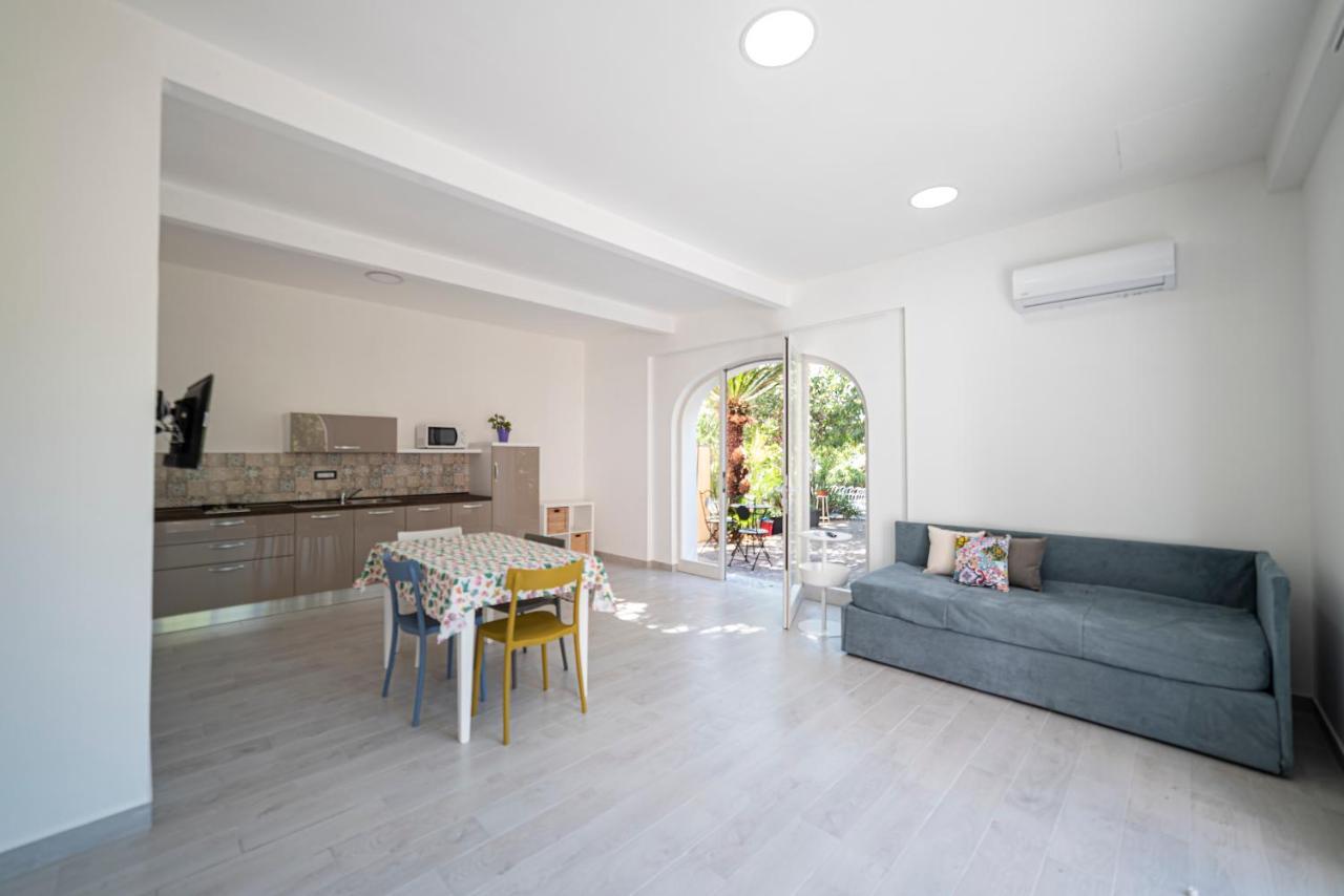 Controvento In Villa Eldorado 프로치다 외부 사진